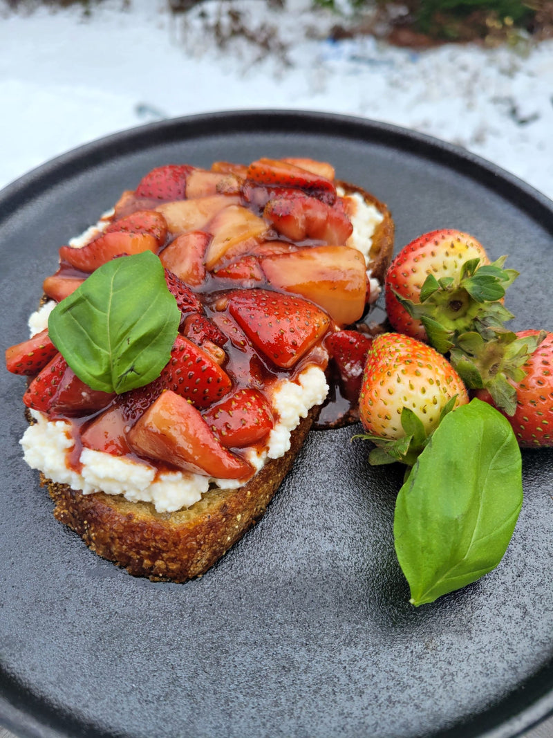Photo toast riccota et fraises