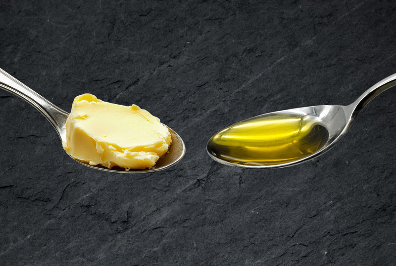 Votre guide d’équivalences pour remplacer le beurre par l’huile d’olive vierge extra en cuisine